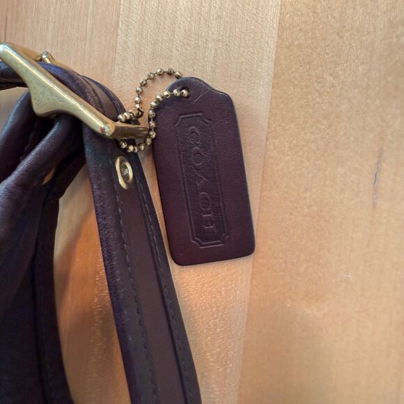 Coach 9950 - Janice - Picture 2 of 10